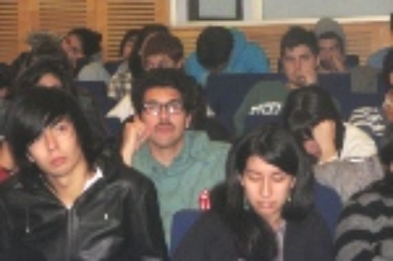 Estudiantes del Instituto de la Comunicación e Imagen de la Universidad de Chile